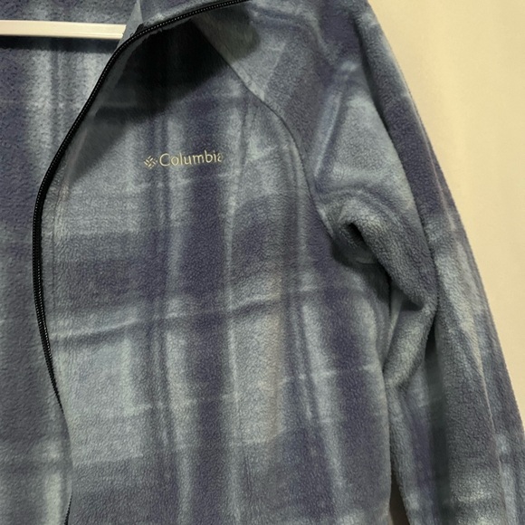 Columbia Large Fleece Jacket Blue Plaid Pattern EUC - Picture 3 of 3